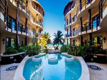 El Taj Oceanfront Departamento en Playa del Carmen.