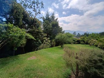 Beautiful One Level Home with Mountain Views Surrounded by Nature - Gated Community