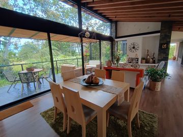 Beautiful One Level Home with Mountain Views Surrounded by Nature - Gated Community