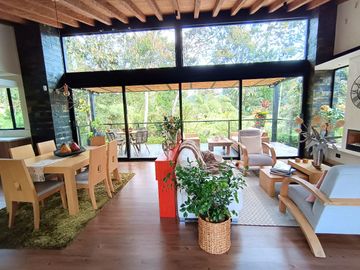 Beautiful One Level Home with Mountain Views Surrounded by Nature - Gated Community
