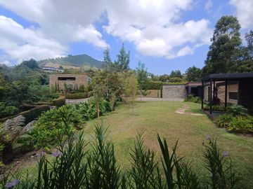 Beautiful One Level Home with Mountain Views Surrounded by Nature - Gated Community