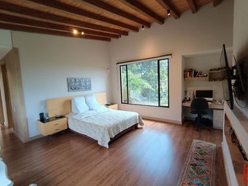 Beautiful One Level Home with Mountain Views Surrounded by Nature - Gated Community