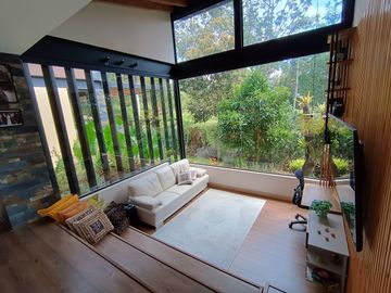 Beautiful One Level Home with Mountain Views Surrounded by Nature - Gated Community