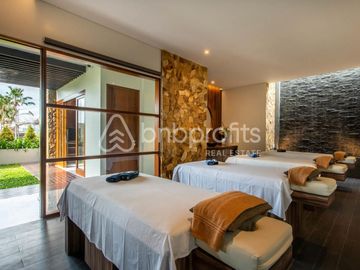 Luxury Living: “Elegantly Furnished for Immediate Occupancy”