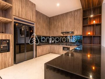 Luxury Living: “Elegantly Furnished for Immediate Occupancy”
