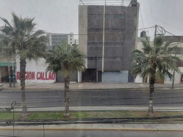 Venta Local Comercial/Duplex en Callao (210M² AC)