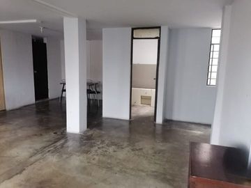 Venta Local Comercial/Duplex en Callao (210M² AC)