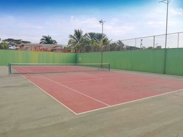 C115 - Venta Casa en Primeros Kms de Samborondón - 4 dormitorios - Piscina - Vendo