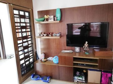 C115 - Venta Casa en Primeros Kms de Samborondón - 4 dormitorios - Piscina - Vendo
