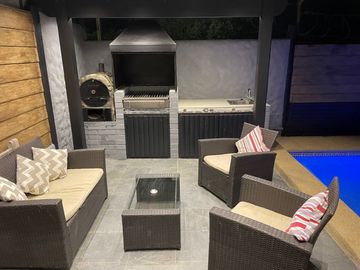 Amoblada Casa con Piscina / Condominio Sol del Pacifico El Quisco