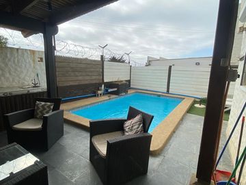 Amoblada Casa con Piscina / Condominio Sol del Pacifico El Quisco