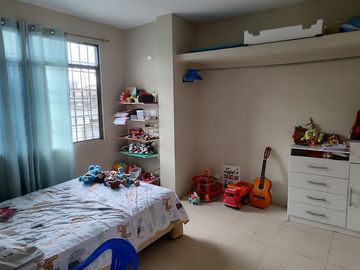 VENTA DE CASA RENTERA EN URDESA (MERWIN)