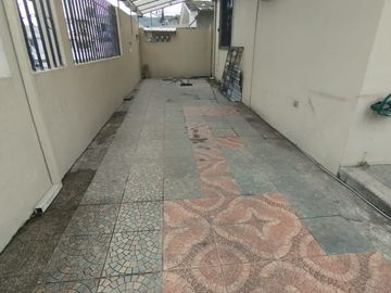 VENTA DE CASA RENTERA EN URDESA (MERWIN)