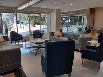 Condo for Sale 2Br in Axis Residences Boni Pioneer Mandaluyong Rent to Own Promo