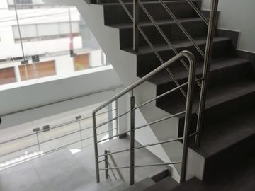 VIVE EN LINDO DUPLEX DE ESTRENO