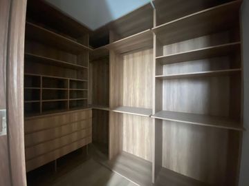 Lujoso Departamento Nuevo En Venta, Con Extraordinaria Ubicacion