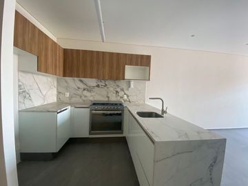 Lujoso Departamento Nuevo En Venta, Con Extraordinaria Ubicacion