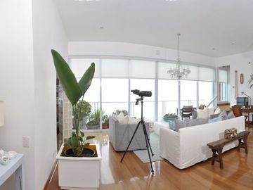 Penthouse Duplex con Techos Altos E Inmejorable Vista Al Mar