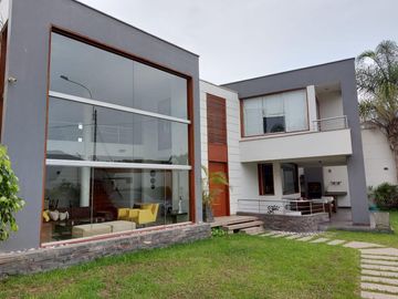 VENTA Casa Lagunas de la Molina 4 DORMITORIOS