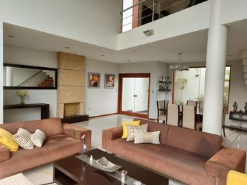 VENTA Casa Lagunas de la Molina 4 DORMITORIOS