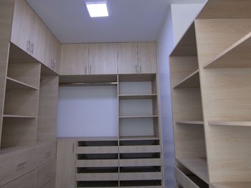 LINDA  CASA EN VENTA URB. MIRAFLORES COUNTRY CLUB-CASTILLA-PIURA