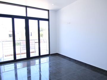 LINDA  CASA EN VENTA URB. MIRAFLORES COUNTRY CLUB-CASTILLA-PIURA