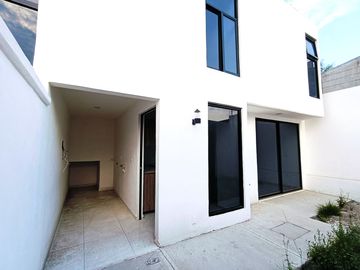 Casa nueva al sur de Pachuca con 3 espaciosas habitaciones más 1 estudio cerca tuzobus Matilde y plaza comercial Explanada Pachuca