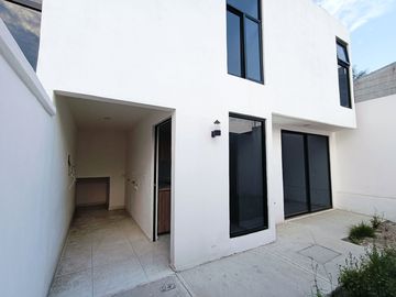 Casa nueva al sur de Pachuca con 3 espaciosas habitaciones más 1 estudio cerca tuzobus Matilde y plaza comercial Explanada Pachuca