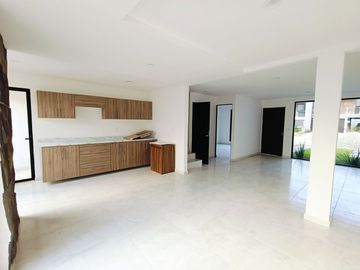 Casa nueva al sur de Pachuca con 3 espaciosas habitaciones más 1 estudio cerca tuzobus Matilde y plaza comercial Explanada Pachuca