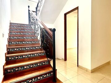 RUMAH at Jl KEMANG TIMUR, JAKSEL