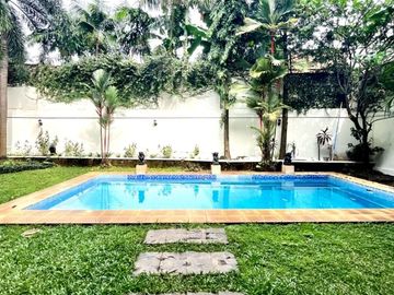 RUMAH at Jl KEMANG TIMUR, JAKSEL