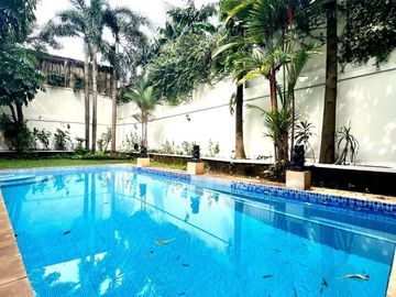 RUMAH at Jl KEMANG TIMUR, JAKSEL