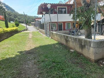 VENDO CASA FINCA BARATA POR SER CON COMPRAVENTA EN BARBOSA ANTIOQUIA.
