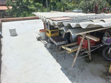 VENDO CASA FINCA BARATA POR SER CON COMPRAVENTA EN BARBOSA ANTIOQUIA.