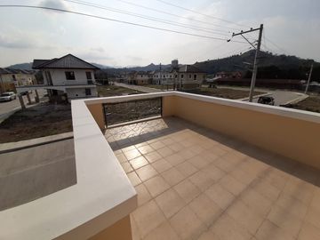 4 Bedroom Elsa Model in Tierra Verde Subic Along the Highway