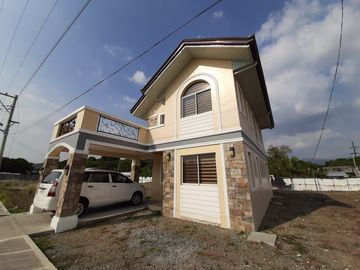 4 Bedroom Elsa Model in Tierra Verde Subic Along the Highway