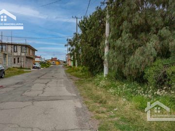 TERRENO EN PACHUQUILLA SOBRE AVENIDA HIDALGO, EXCELENTE UBICACIÓN.