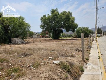 TERRENO EN PACHUQUILLA SOBRE AVENIDA HIDALGO, EXCELENTE UBICACIÓN.