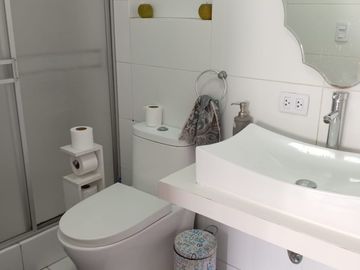 ¡Vendo Casa! en Calle Curazao cdra. 5 - Urb. Sta Patricia La Molina