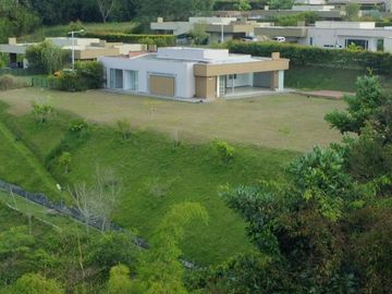 CASA CAMPESTRE EN CONDOMINIO EN CONDINA