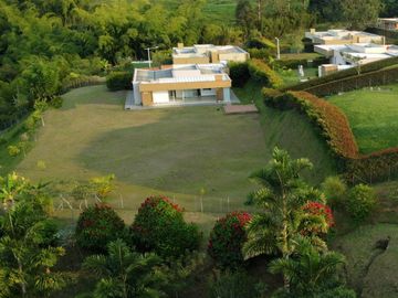 CASA CAMPESTRE EN CONDOMINIO EN CONDINA