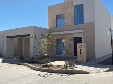 SE RENTA CASA AMUEBLADA EN BASALTO RESIDENCIAL
