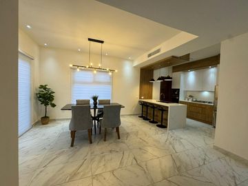 SE RENTA CASA AMUEBLADA EN BASALTO RESIDENCIAL