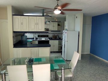 ✅ VENTA DE HERMOSO DEPARTAMENTO CON VISTA ESPECTACULAR TRES DORMITORIOS - QUINTO PISO. (TONSUPA) $59,000.oo