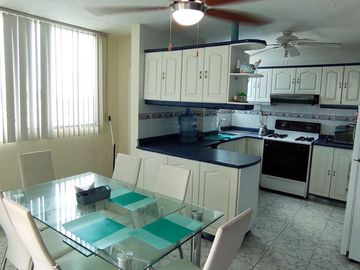 ✅ VENTA DE HERMOSO DEPARTAMENTO CON VISTA ESPECTACULAR TRES DORMITORIOS - QUINTO PISO. (TONSUPA) $59,000.oo
