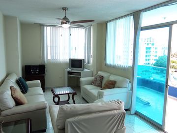 ✅ VENTA DE HERMOSO DEPARTAMENTO CON VISTA ESPECTACULAR TRES DORMITORIOS - QUINTO PISO. (TONSUPA) $59,000.oo