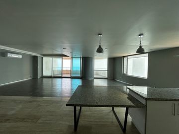 VENTA | DEPARTAMENTO FRENTE AL MAR CON ACCESO A PLAYA PRIVADA