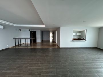 VENTA | DEPARTAMENTO FRENTE AL MAR CON ACCESO A PLAYA PRIVADA