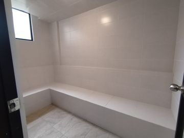 Suite en Venta, Quicentro Norte Quito