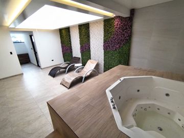 Suite en Venta, Quicentro Norte Quito